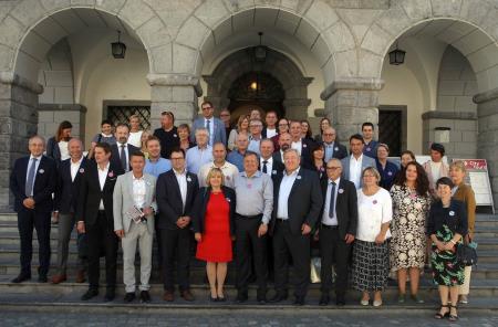 Fotografija predstavnikov občin ob podpisu Sporazuma za EPK 2025 (september 2019)